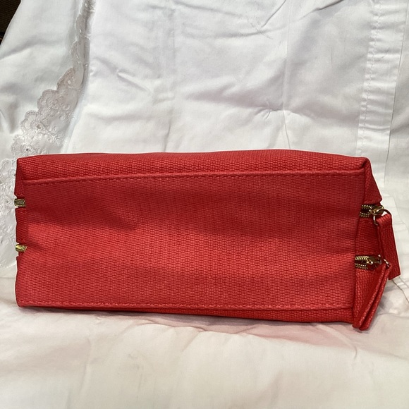 111.  NWT Lancome Coral Double Zipper Make Up Bag - Picture 3 of 3